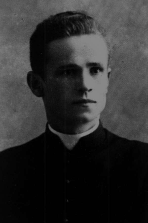 Vlč. Anto Dujlović